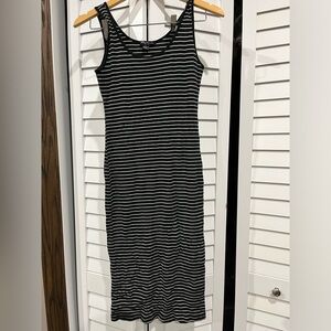 Streetwear Society Midi Dress Size L